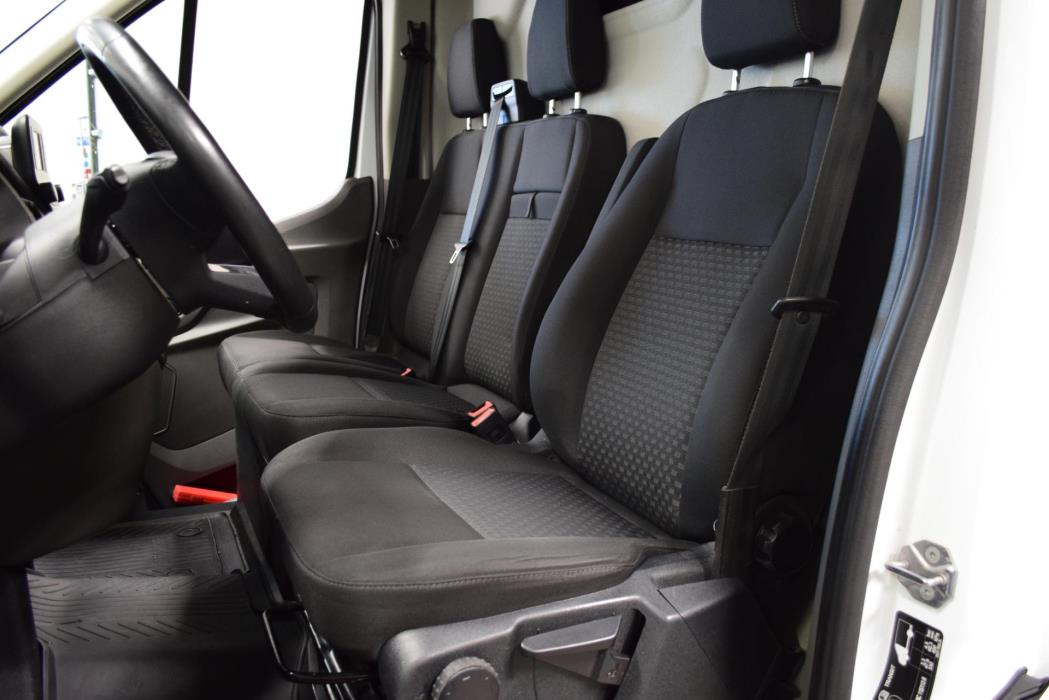 FORD Transit 2023
