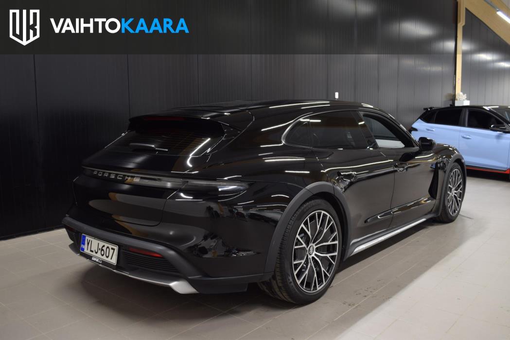 PORSCHE Taycan 2022