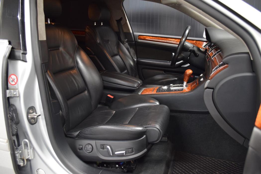 AUDI A8 2005