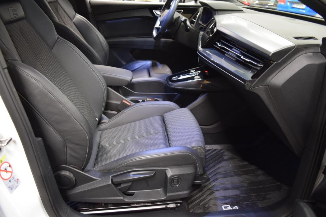 AUDI Q4 e-tron 2023