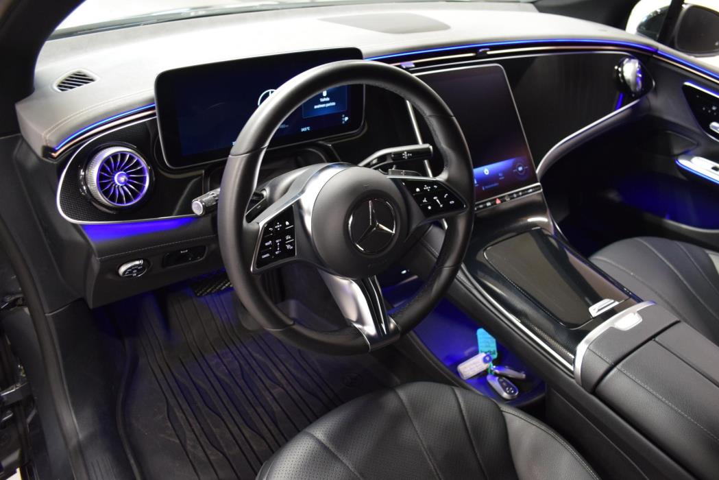 MERCEDES-BENZ EQE 2023