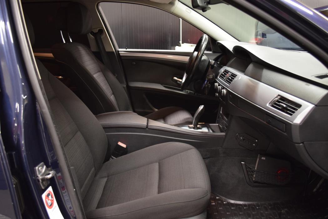 BMW 520 2009