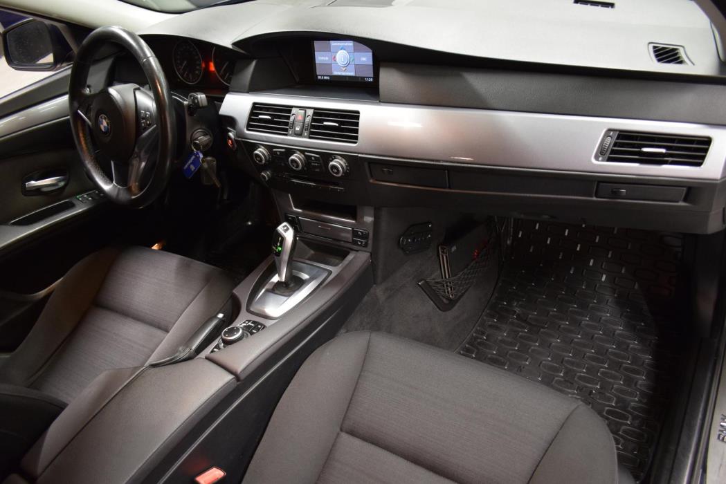 BMW 520 2009