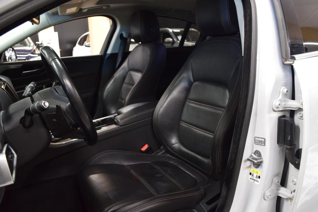 JAGUAR XE 2016