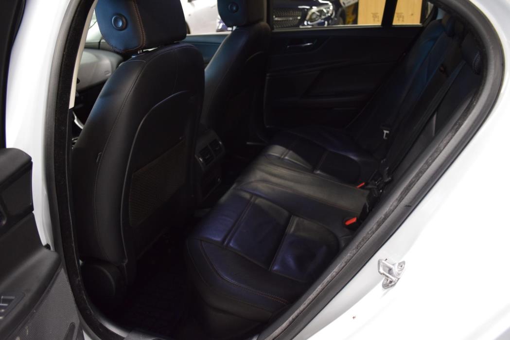 JAGUAR XE 2016