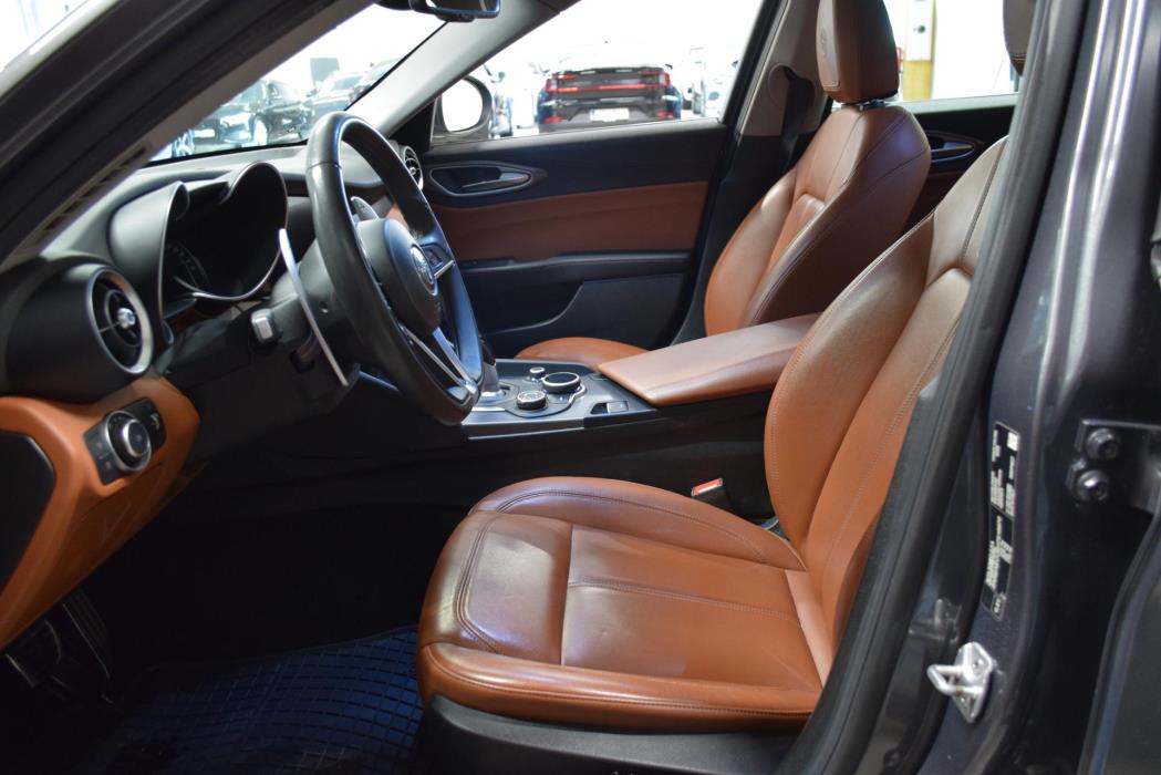 ALFA ROMEO Giulia 2016