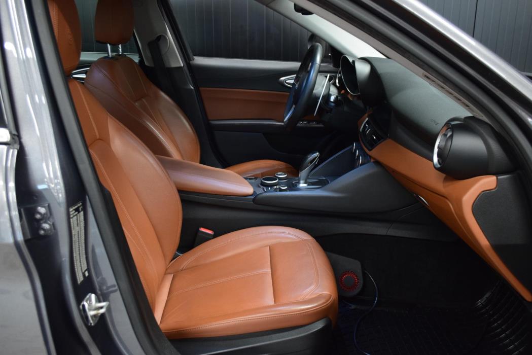 ALFA ROMEO Giulia 2016