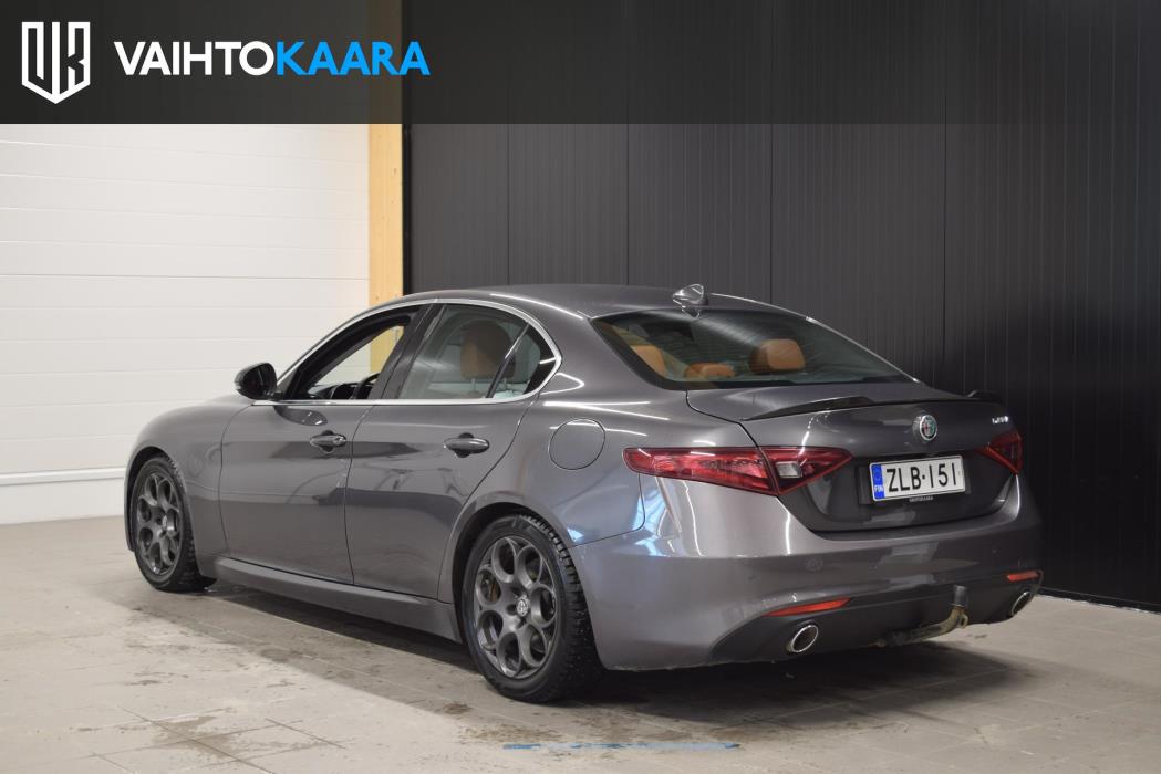 ALFA ROMEO Giulia 2016