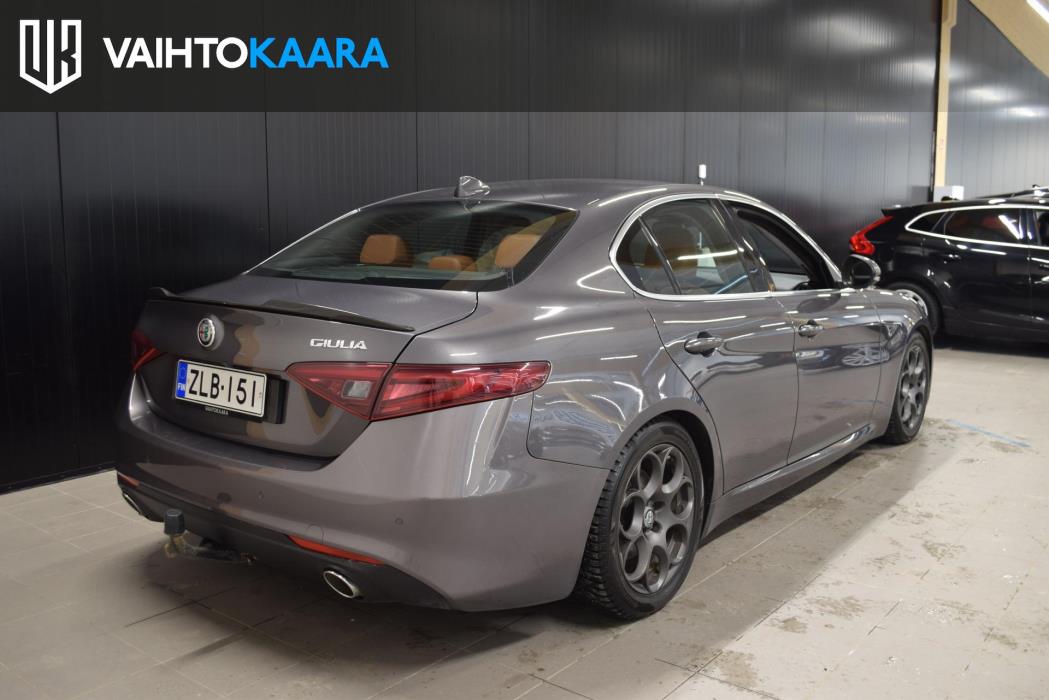 ALFA ROMEO Giulia 2016