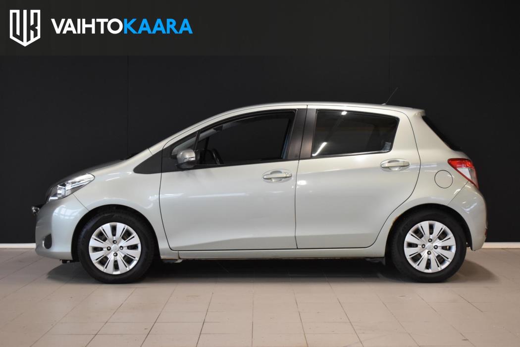 TOYOTA Yaris 2012