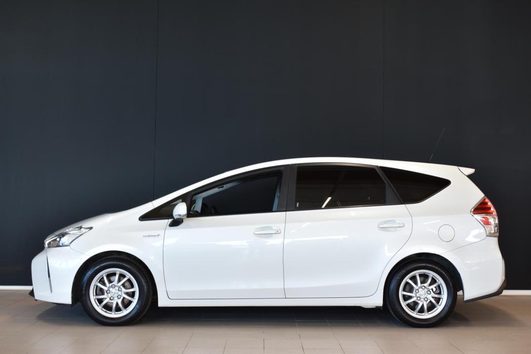 TOYOTA Prius+ 2016