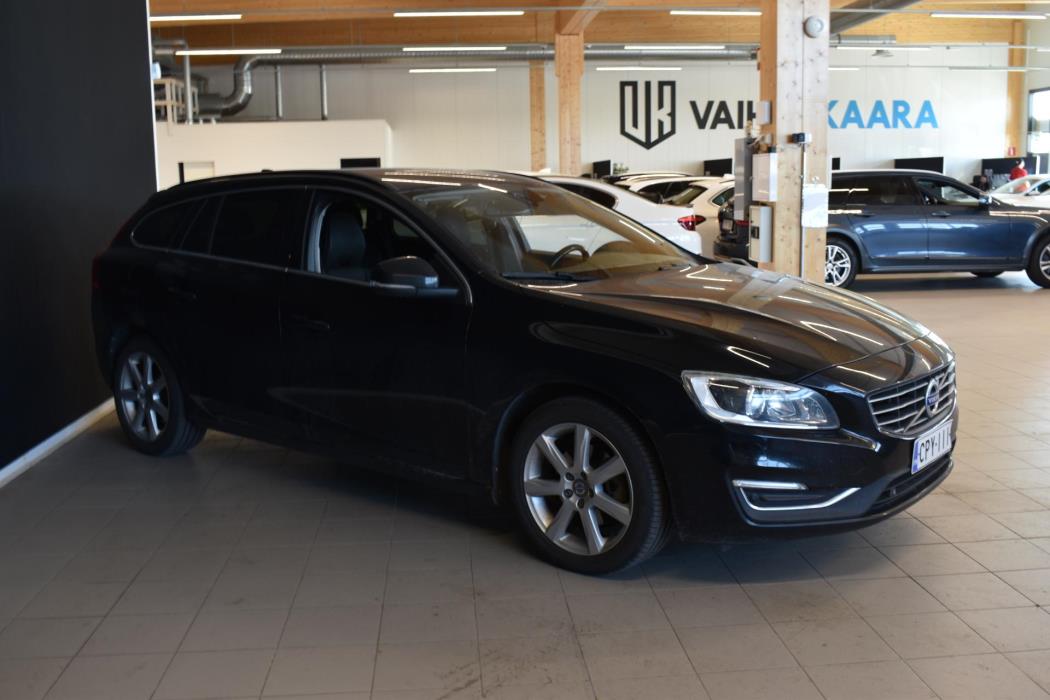 VOLVO V60 2016
