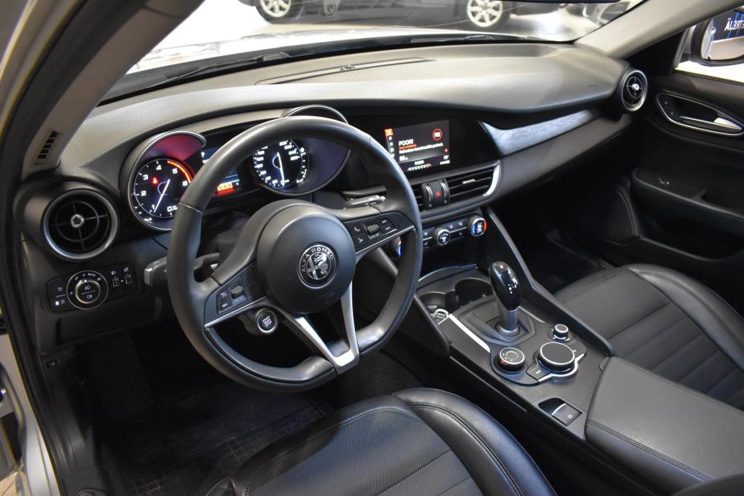 ALFA ROMEO Giulia 2017