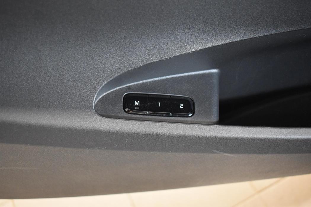 POLESTAR 2 2023
