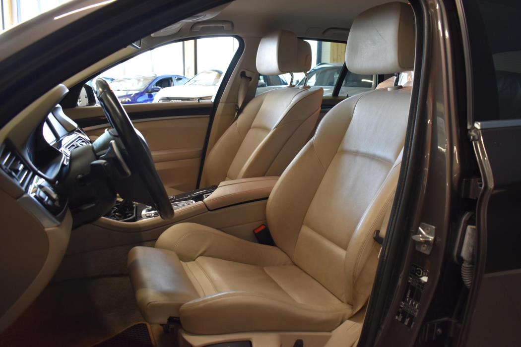BMW 520 2011