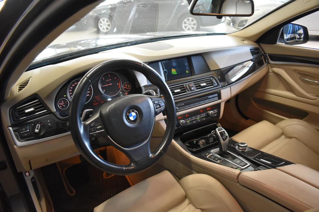 BMW 520 2011