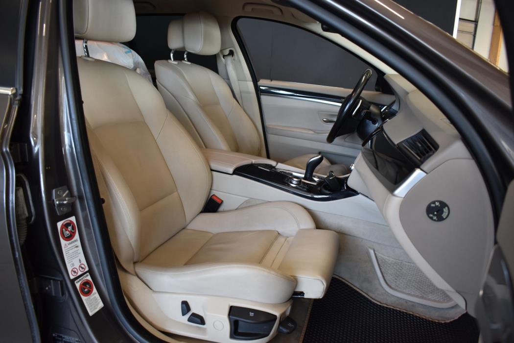 BMW 520 2011