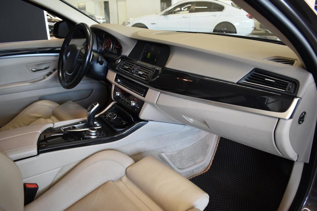 BMW 520 2011
