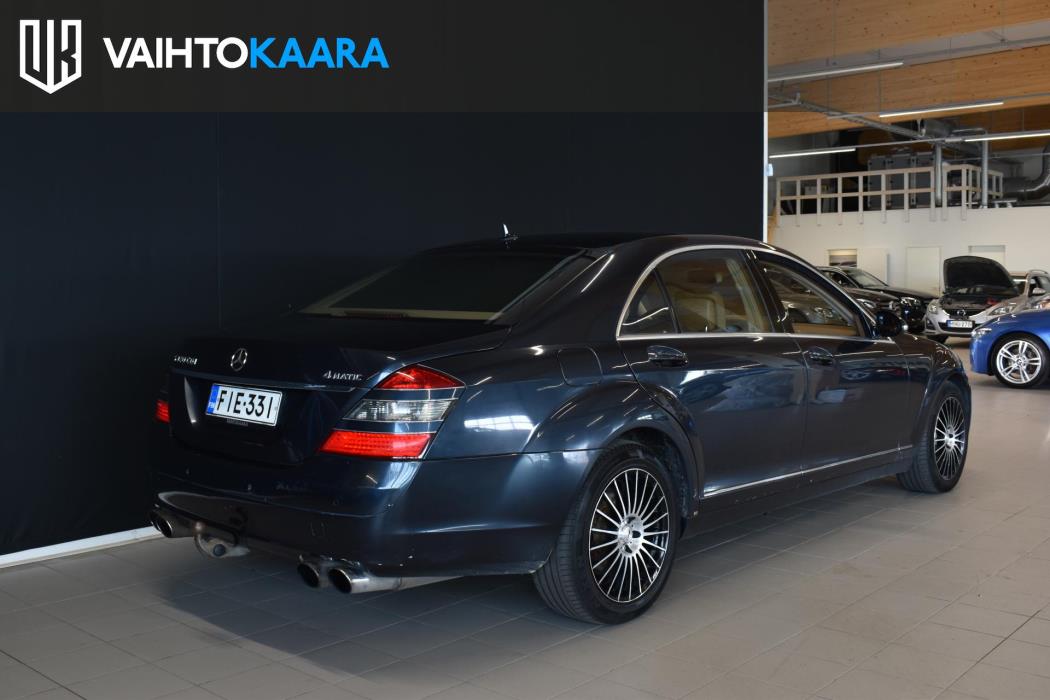 MERCEDES-BENZ S 2007