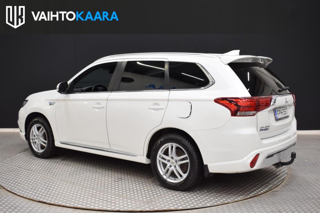 MITSUBISHI Outlander PHEV 2020