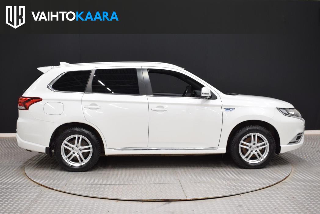 MITSUBISHI Outlander PHEV 2020