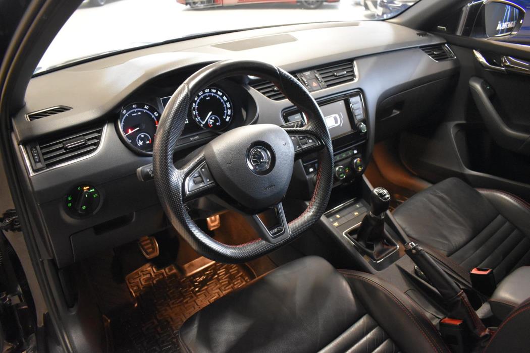 SKODA Octavia 2016