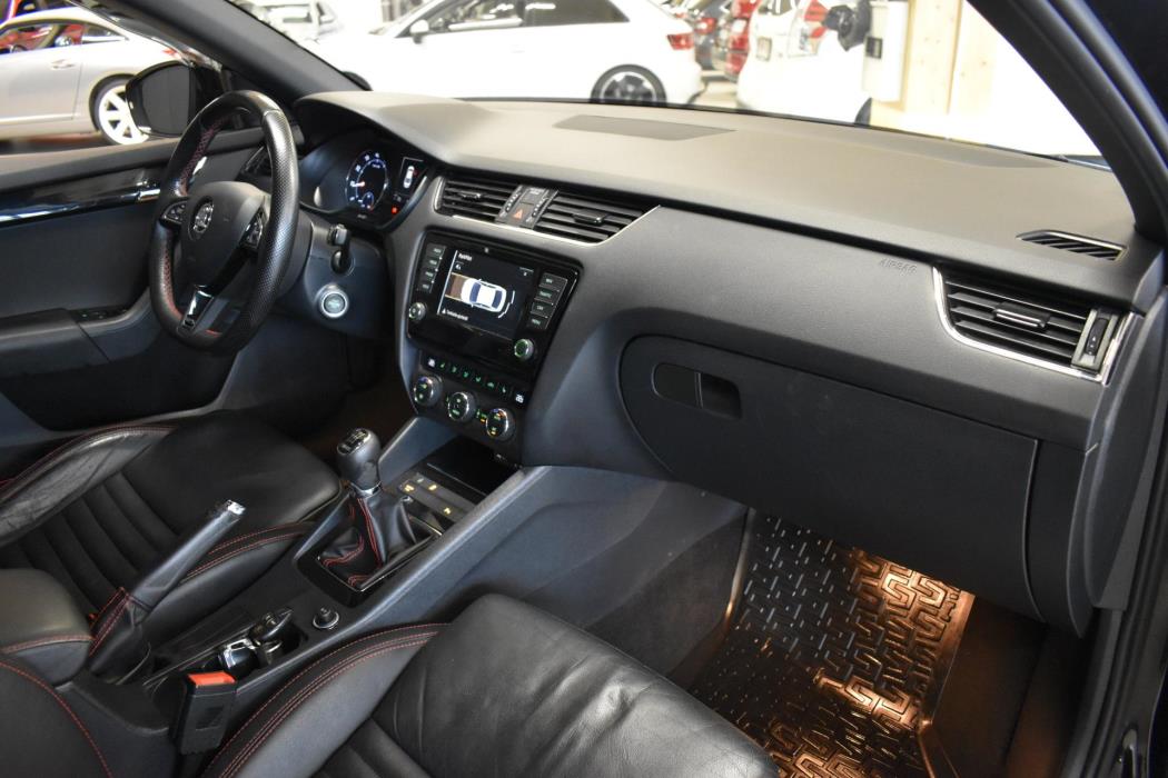 SKODA Octavia 2016