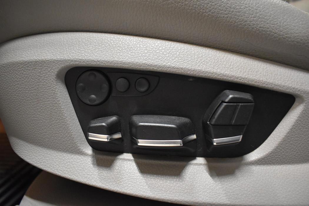 BMW 530 Gran Turismo 2011