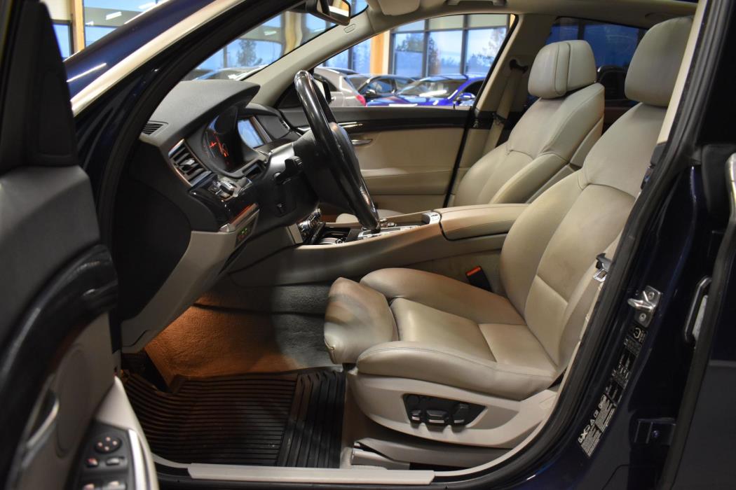 BMW 530 Gran Turismo 2011