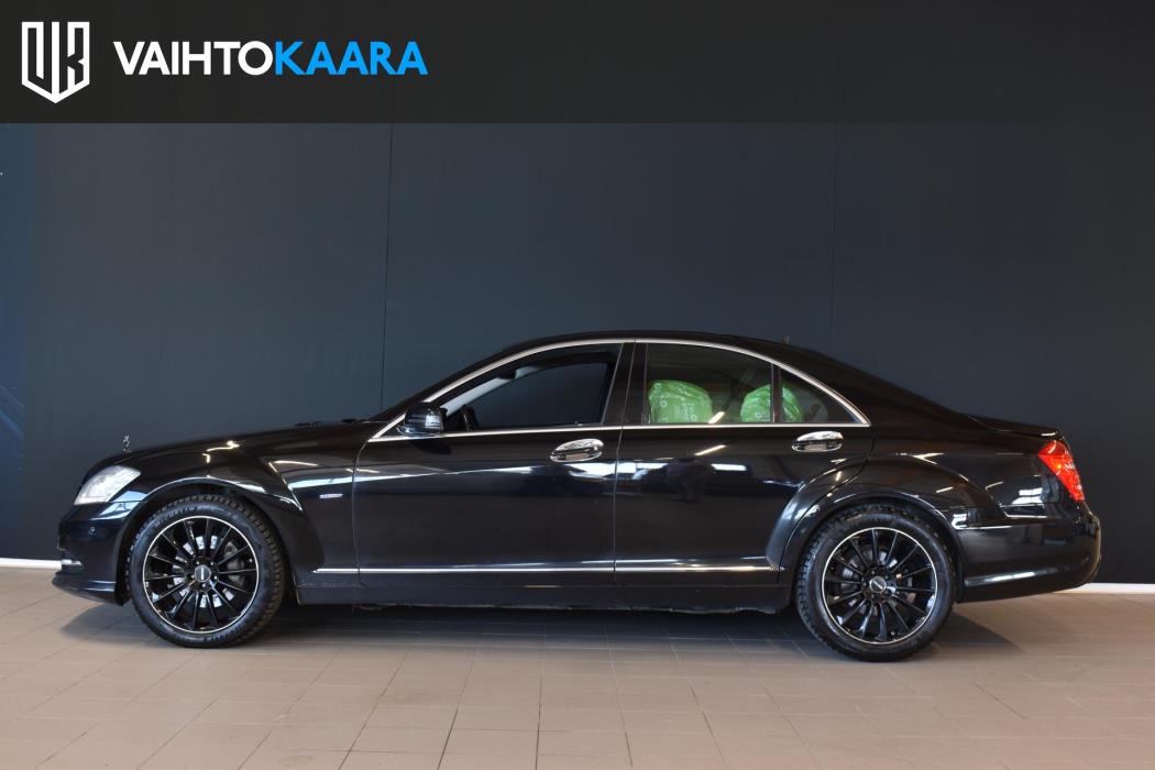 MERCEDES-BENZ S 2010