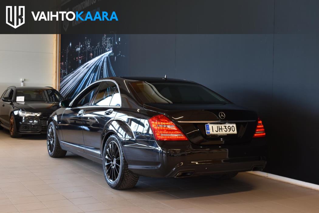 MERCEDES-BENZ S 2010