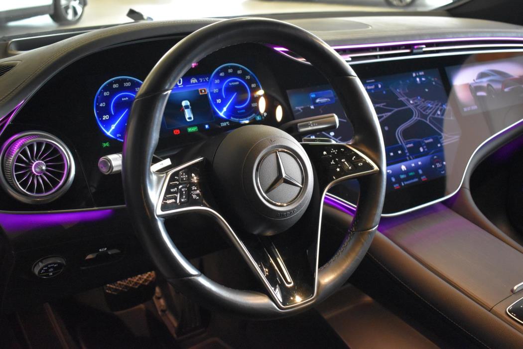 MERCEDES-BENZ EQS 2022