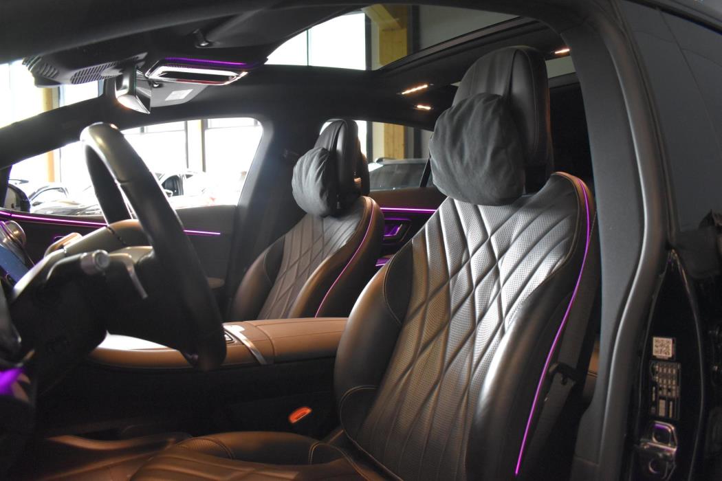 MERCEDES-BENZ EQS 2022