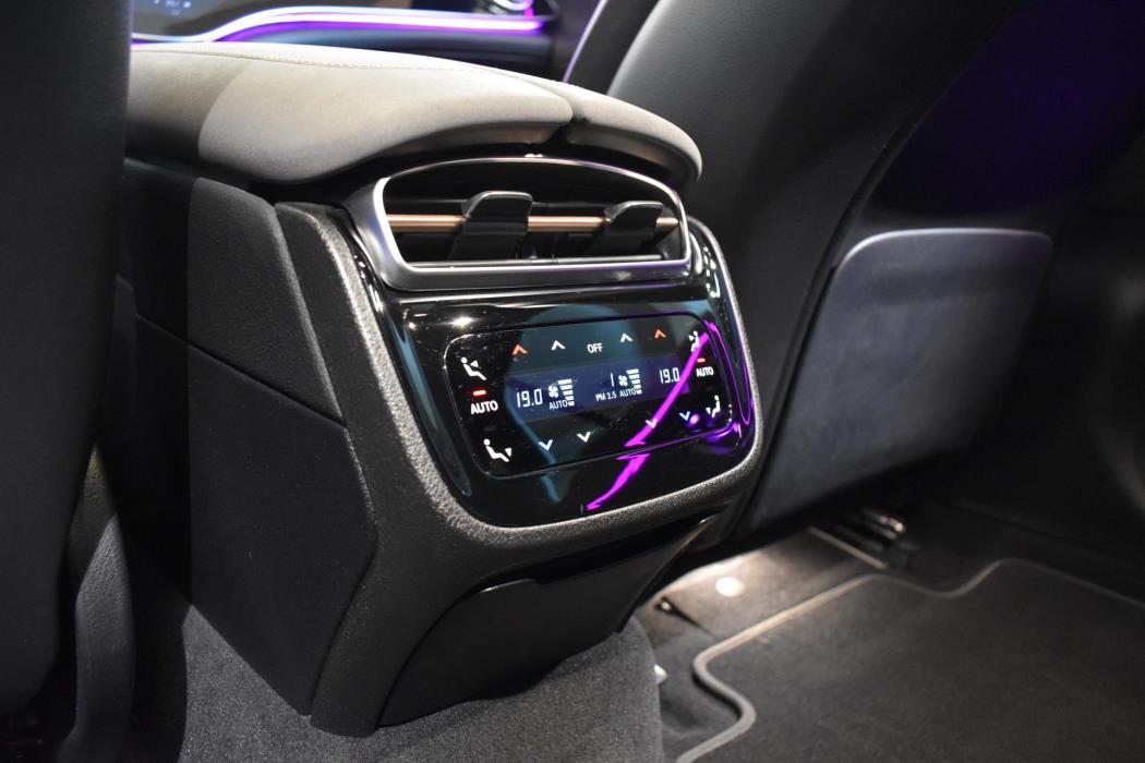 MERCEDES-BENZ EQS 2022
