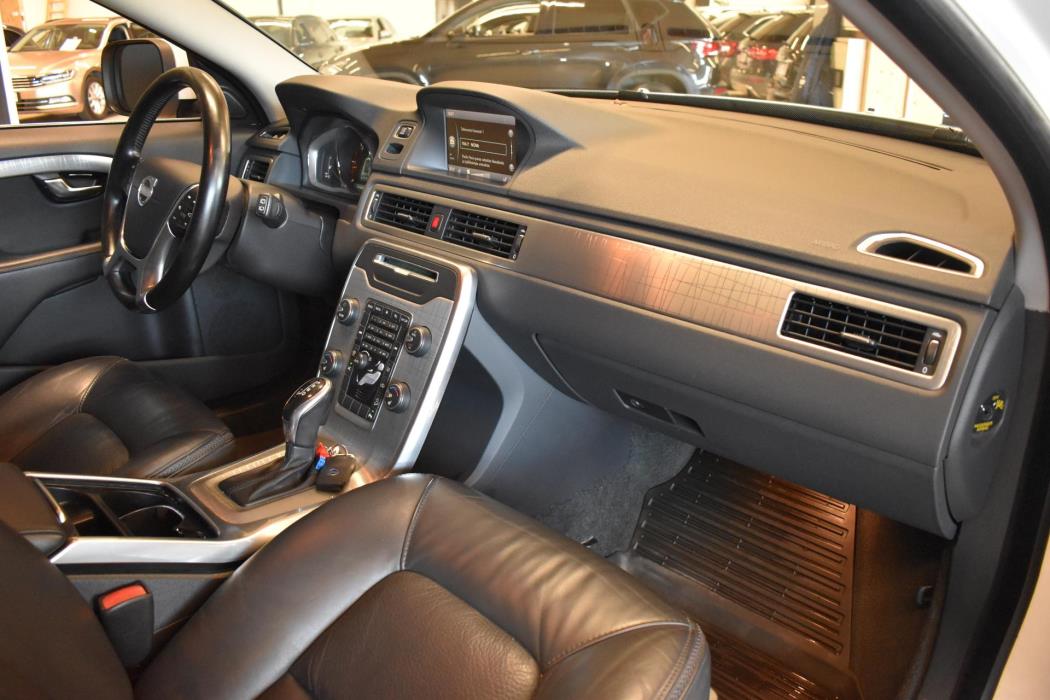VOLVO XC70 2014