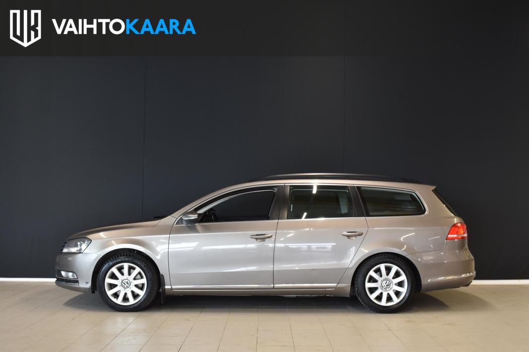 VOLKSWAGEN Passat 2011