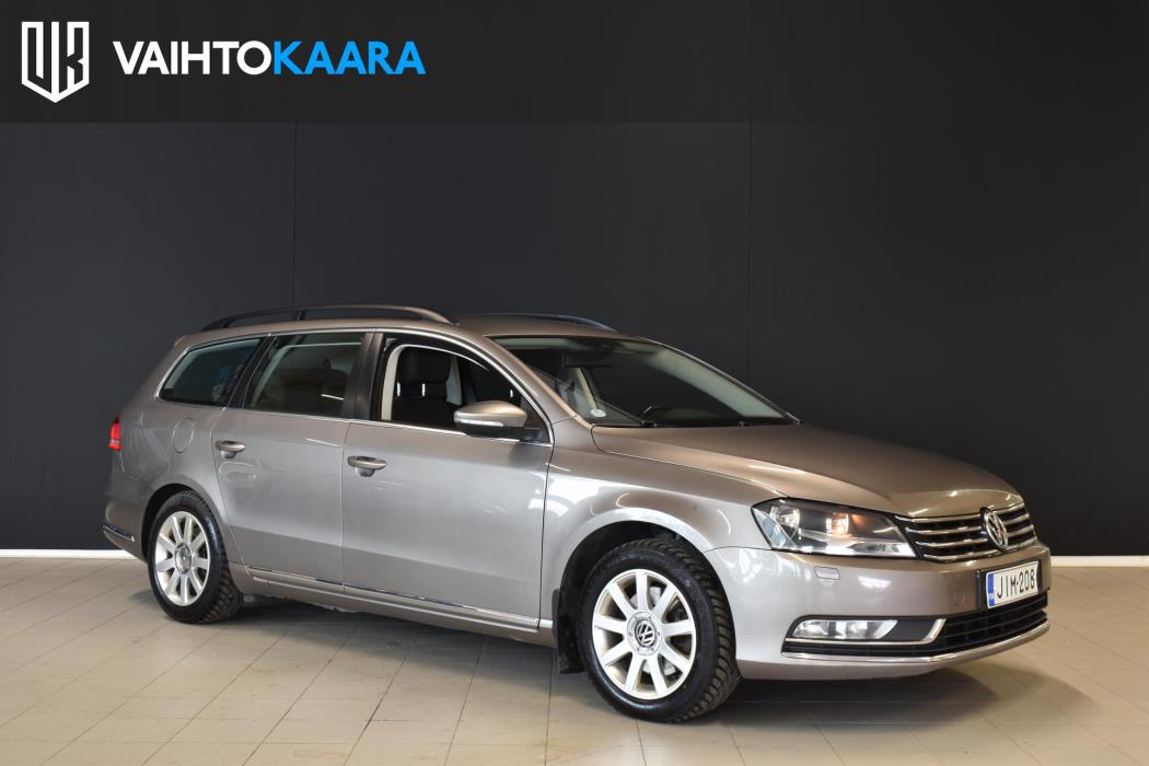 VOLKSWAGEN Passat 2011