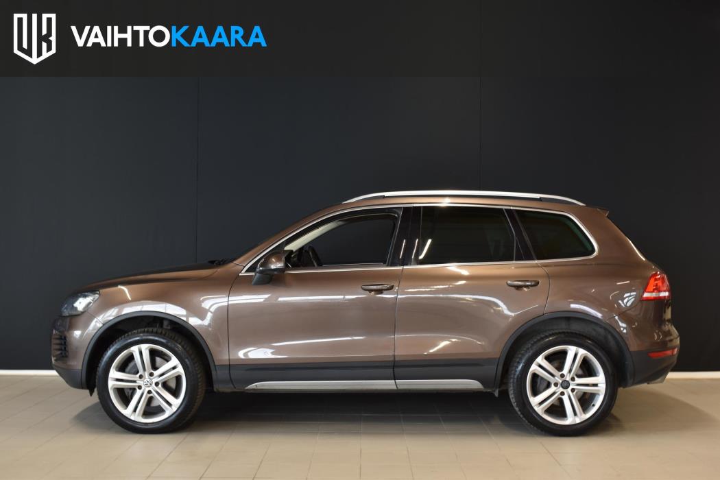 VOLKSWAGEN Touareg 2012