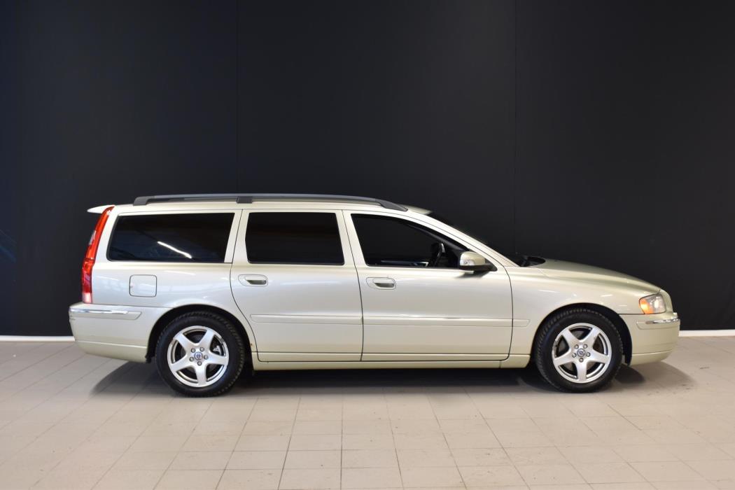 VOLVO V70 2006