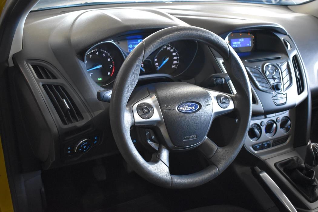 FORD Focus 2011