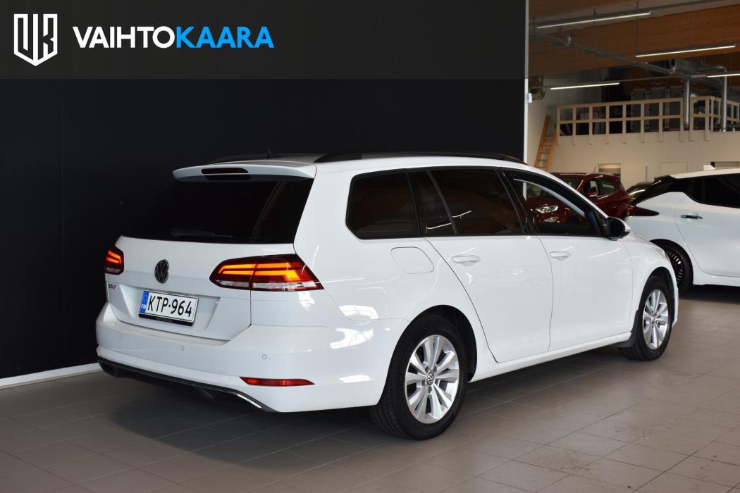 VOLKSWAGEN Golf 2018