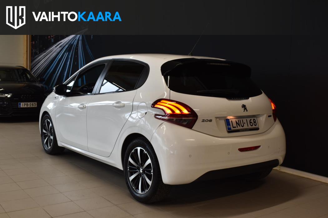 PEUGEOT 208 2018