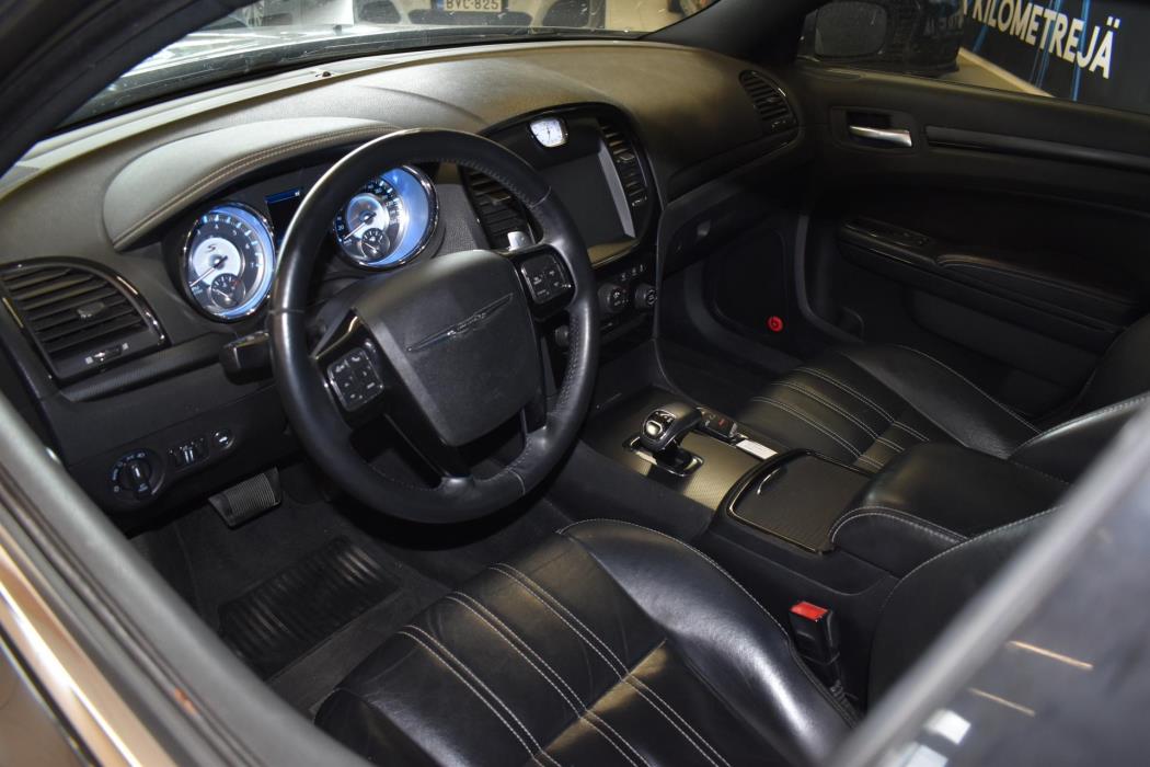 CHRYSLER 300 2012