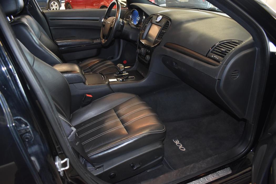 CHRYSLER 300 2012