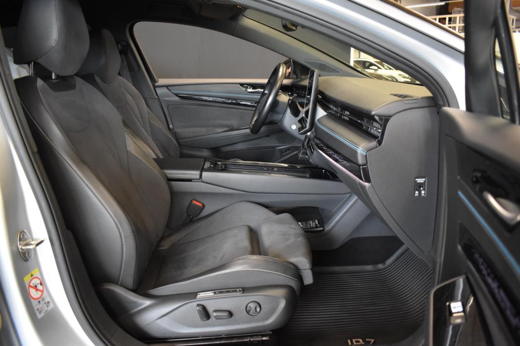 VOLKSWAGEN ID.7 2024