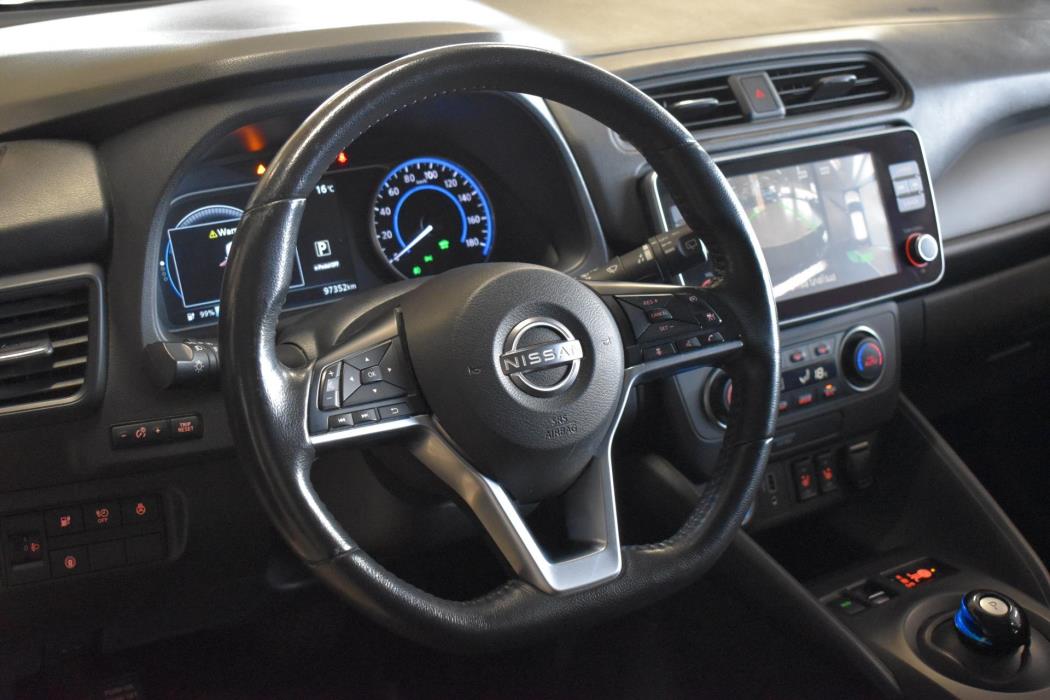 NISSAN Leaf 2023