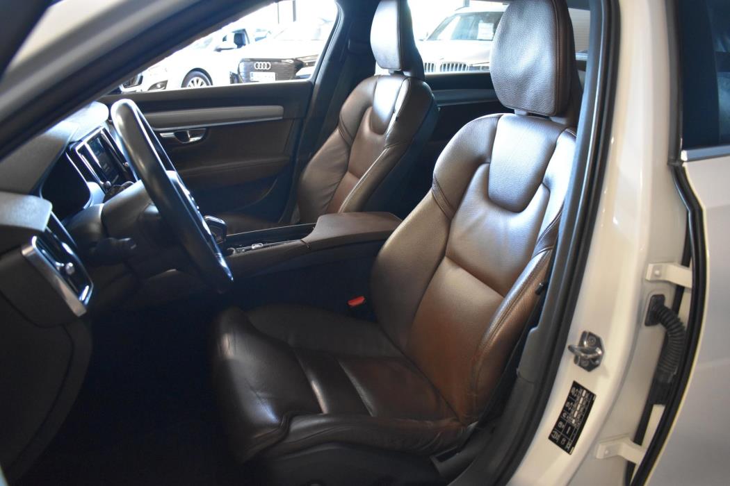 VOLVO V90 2020