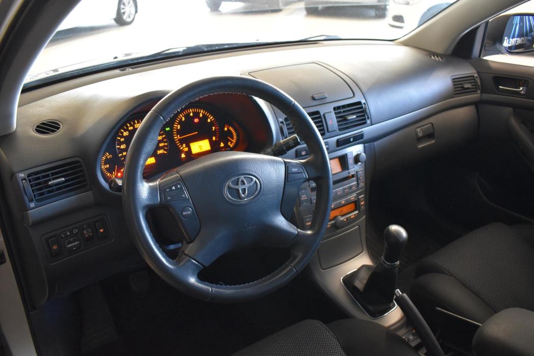 TOYOTA Avensis 2007