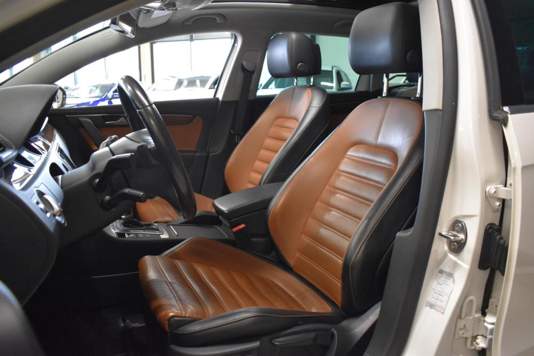 VOLKSWAGEN Passat 2013