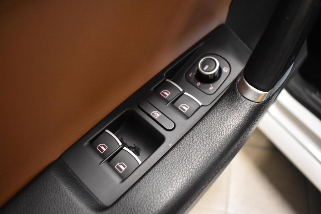 VOLKSWAGEN Passat 2013